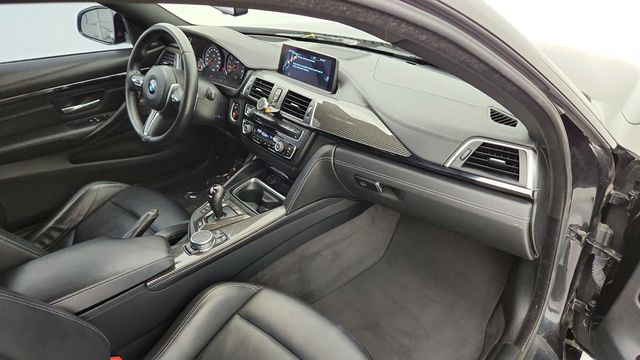 2016 BMW M4 2dr Cpe with Full Merino Leather + Executive & Lighting Packages - 22949182 - 24