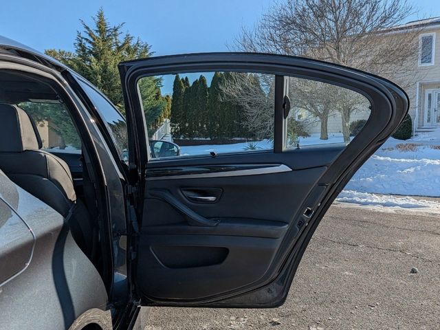 2016 BMW M5 4dr Sedan - 22973751 - 12