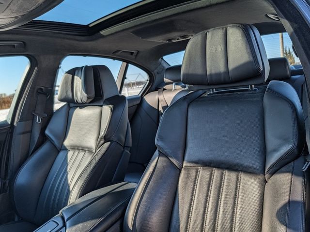 2016 BMW M5 4dr Sedan - 22973751 - 15