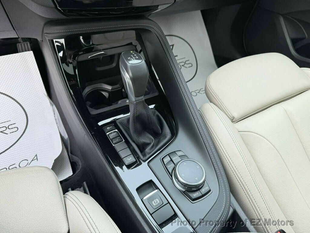 2016 BMW X1 ONLY 61000KM! ONE OWNER! CERTIFIED! - 22826774 - 39