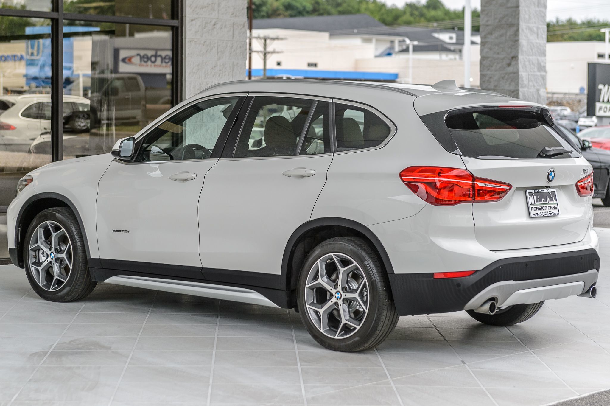 2016 Bmw X1 XDrive28i photo 4
