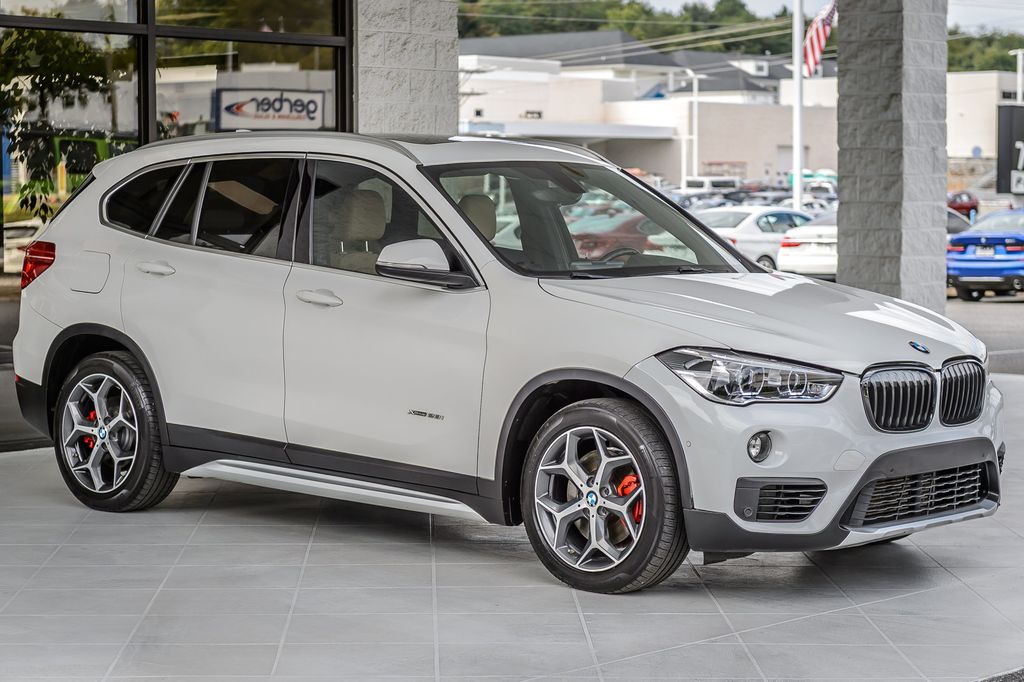 2016 BMW X1 X1 xDRIVE 28i - BACKUP CAM - PANO ROOF - SUPER CLEAN - 23082479 - 3