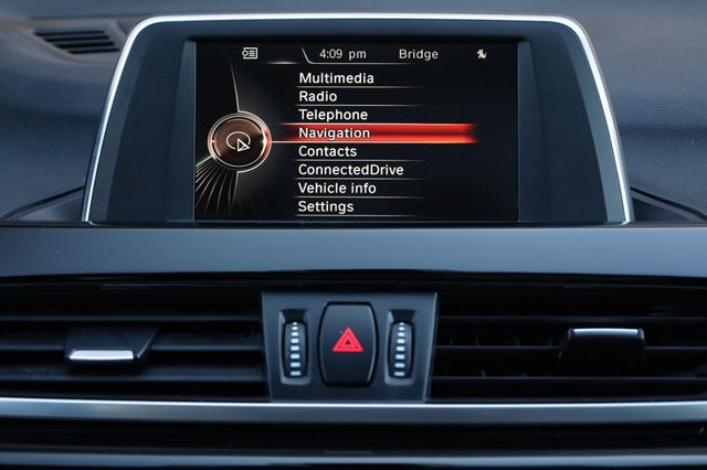 2016 BMW X1 xDrive28i - 23004217 - 41