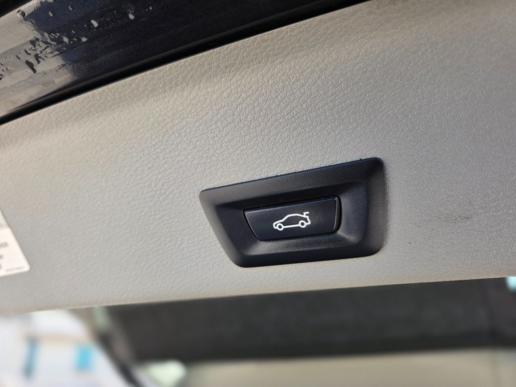 2016 BMW X4 xDrive28i - 22978379 - 13