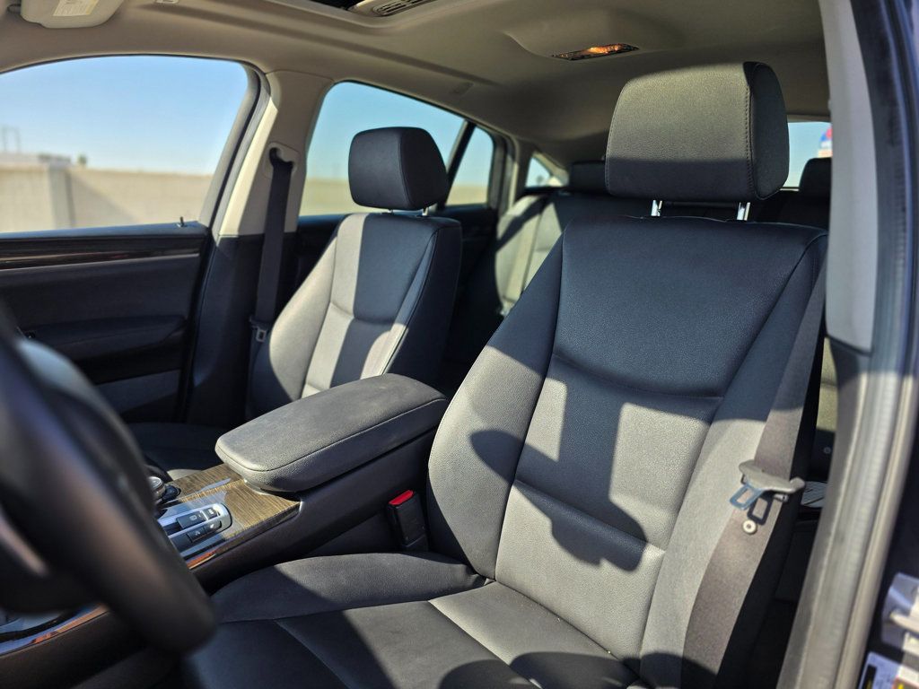 2016 BMW X4 xDrive28i - 22978379 - 16