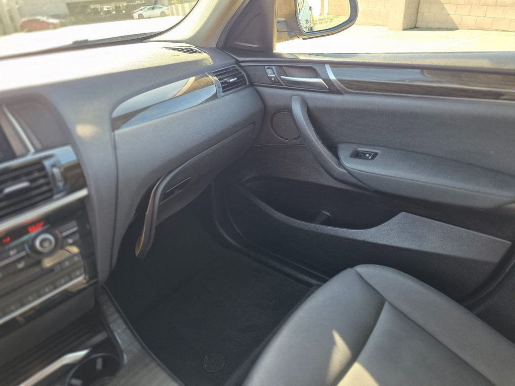 2016 BMW X4 xDrive28i - 22978379 - 36