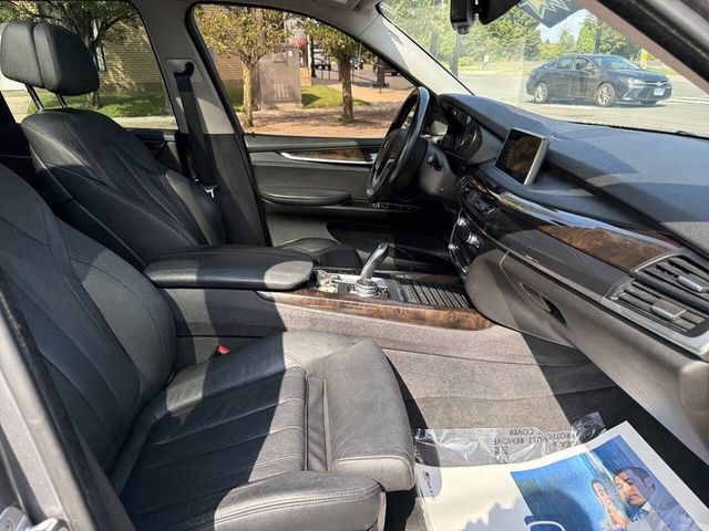 2016 BMW X5 xDrive35i - 23066940 - 11