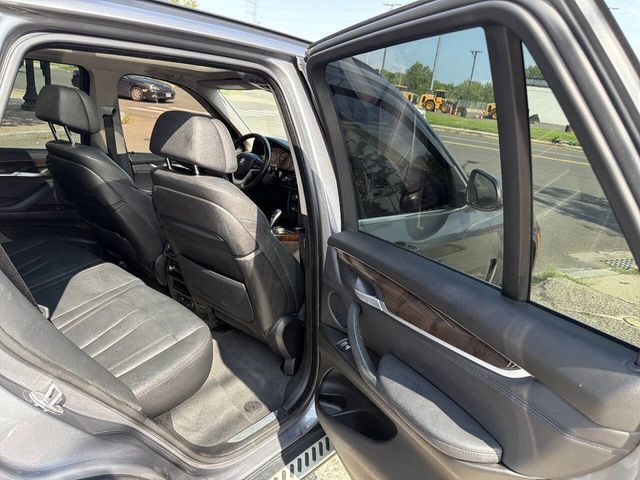 2016 BMW X5 xDrive35i - 23066940 - 12