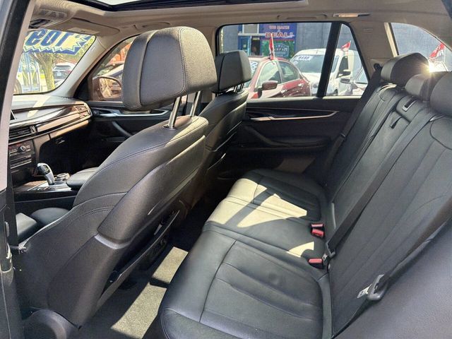 2016 BMW X5 xDrive35i - 23066940 - 16