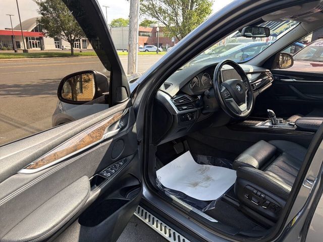 2016 BMW X5 xDrive35i - 23066940 - 17