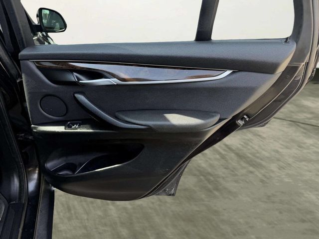 2016 BMW X5 xDrive35i - 22992277 - 24