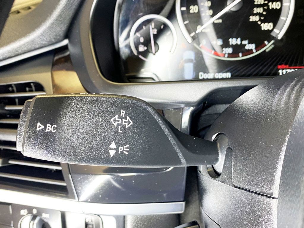 2016 BMW X5 xDrive35i - 22983212 - 30