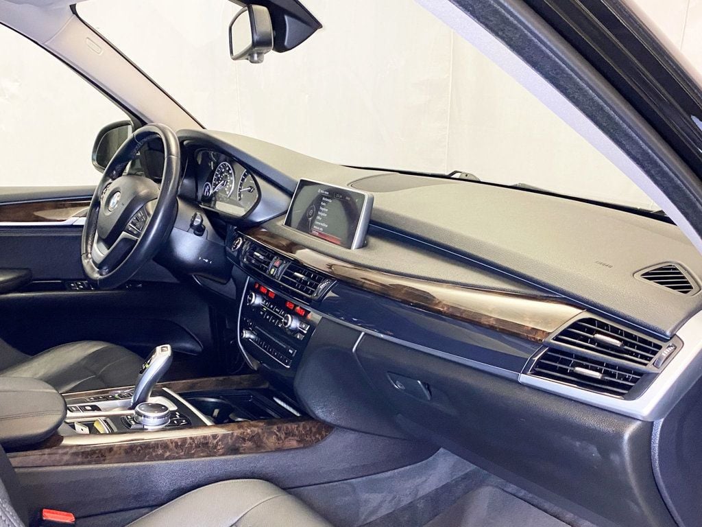 2016 BMW X5 xDrive35i - 22983212 - 50