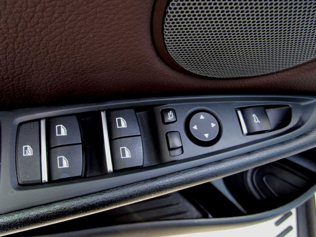 2016 BMW X5 xDrive35i - 22982448 - 29