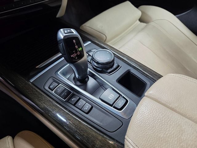 2016 BMW X5 xDrive35i - 23007047 - 29