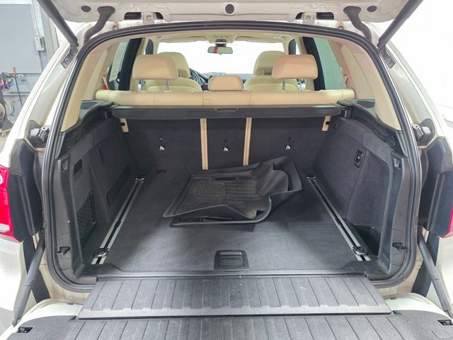2016 BMW X5 xDrive35i - 23007047 - 51