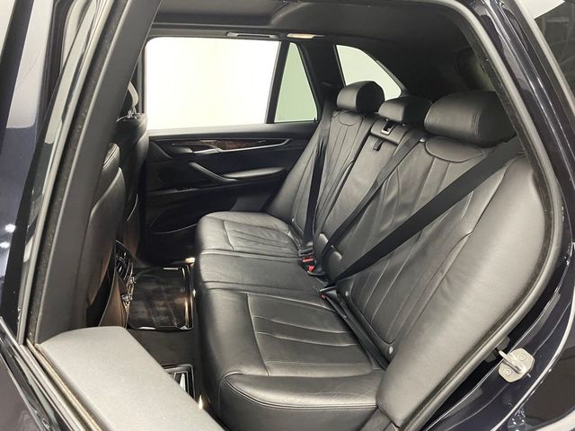 2016 BMW X5 xDrive35i - 22996393 - 34