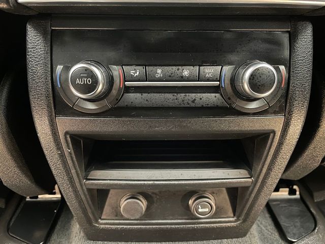 2016 BMW X5 xDrive35i - 22996393 - 38