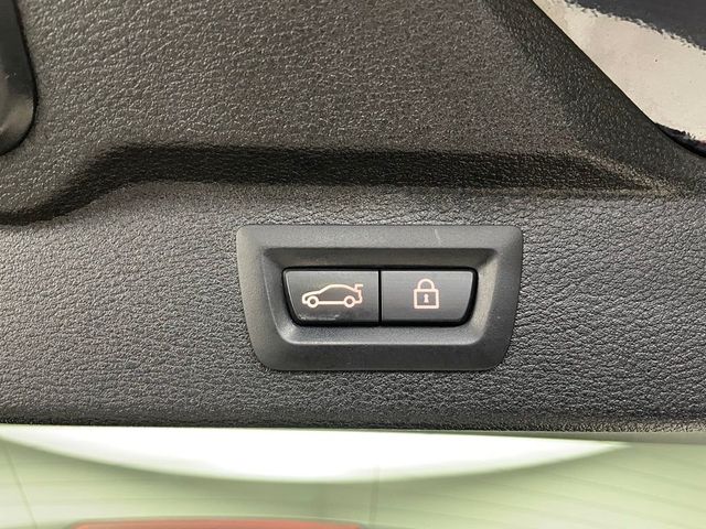 2016 BMW X5 xDrive35i - 22996393 - 42