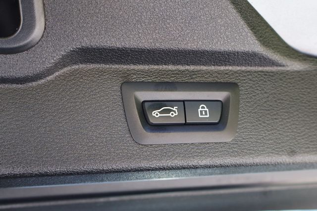 2016 BMW X5 xDRIVE 35i, M-SPORT PKG, BACKUP CAM, BT, PANO ROOF, NAVI SYS, HK - 22879515 - 43