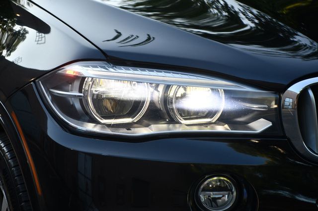 2016 BMW X5 xDrive50i - 22895890 - 11