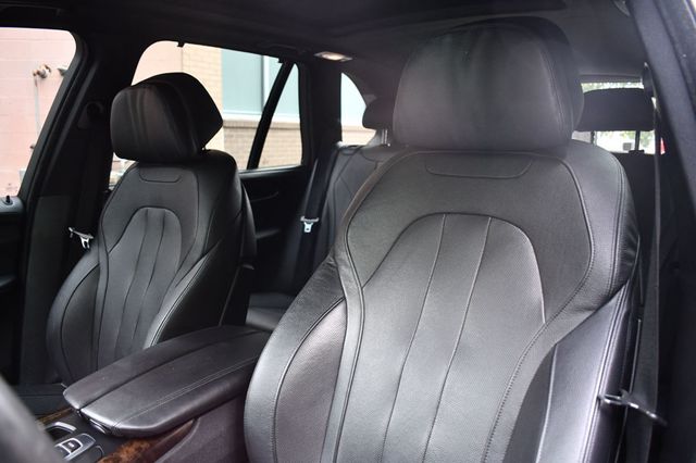 2016 BMW X5 xDrive50i - 22895890 - 17