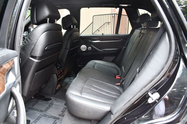 2016 BMW X5 xDrive50i - 22895890 - 37