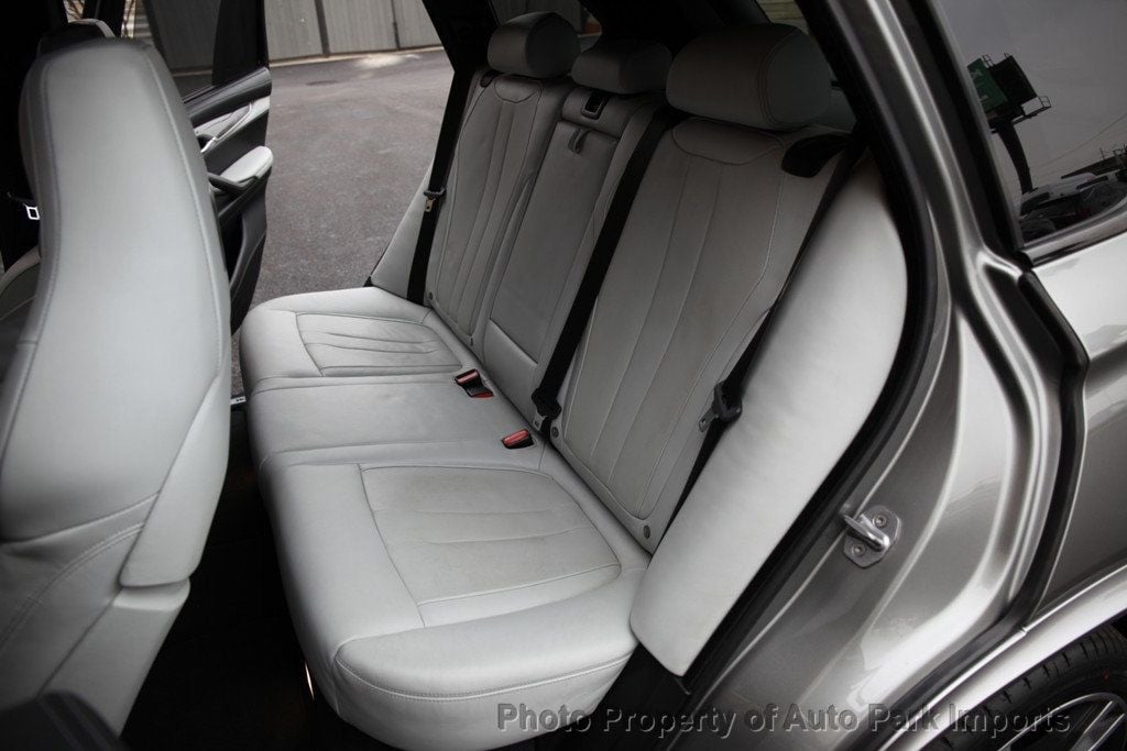 2016 Bmw X5 M photo 35