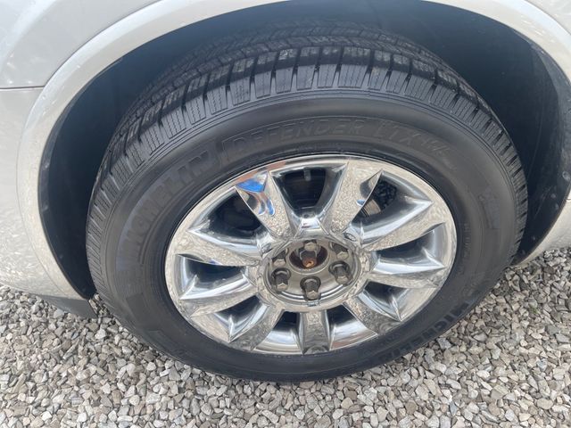2016 Buick Enclave Convenience's photo