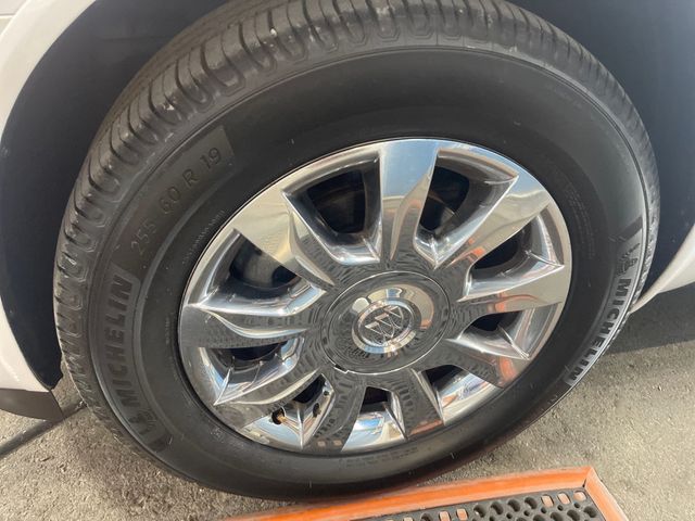2016 Buick Enclave Premium's photo
