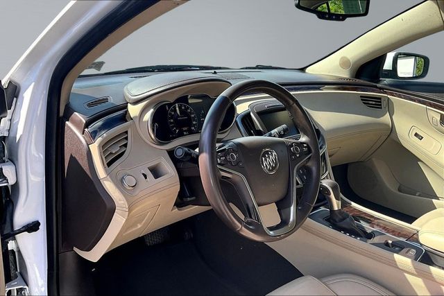 2016 Buick LaCrosse 4dr Sedan Leather FWD - 23020225 - 10