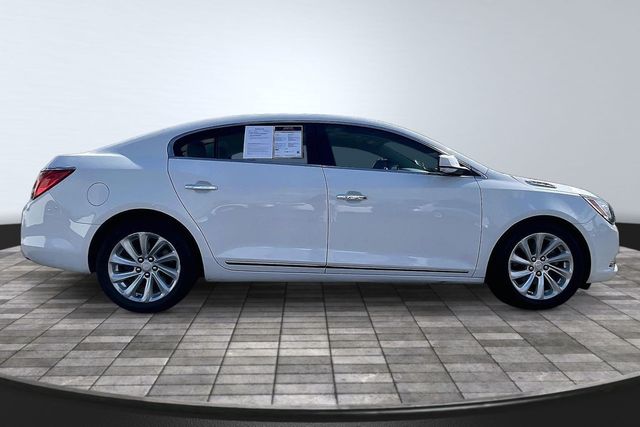 2016 Buick LaCrosse 4dr Sedan Leather FWD - 23020225 - 7