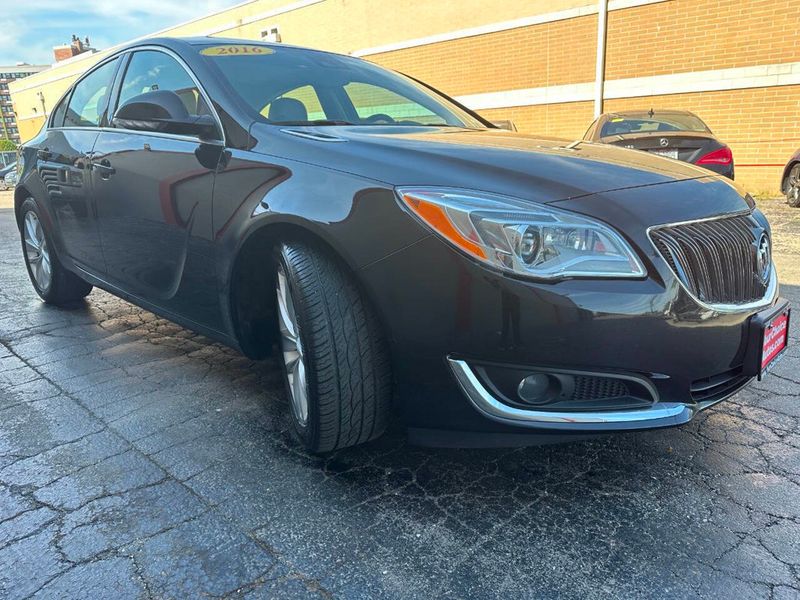 2016 Buick Regal 4dr Sedan Premium II FWD - 22883308 - 9