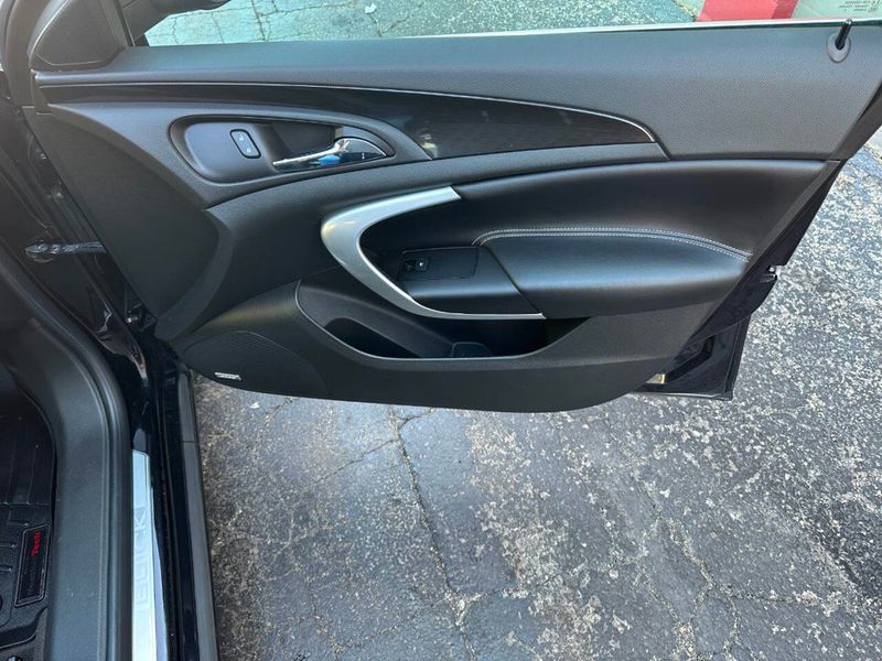 2016 Buick Regal 4dr Sedan Premium II FWD - 22883308 - 22