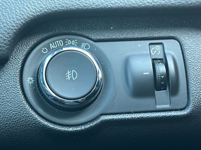 2016 Buick Regal 4dr Sedan Premium II FWD - 22883308 - 33