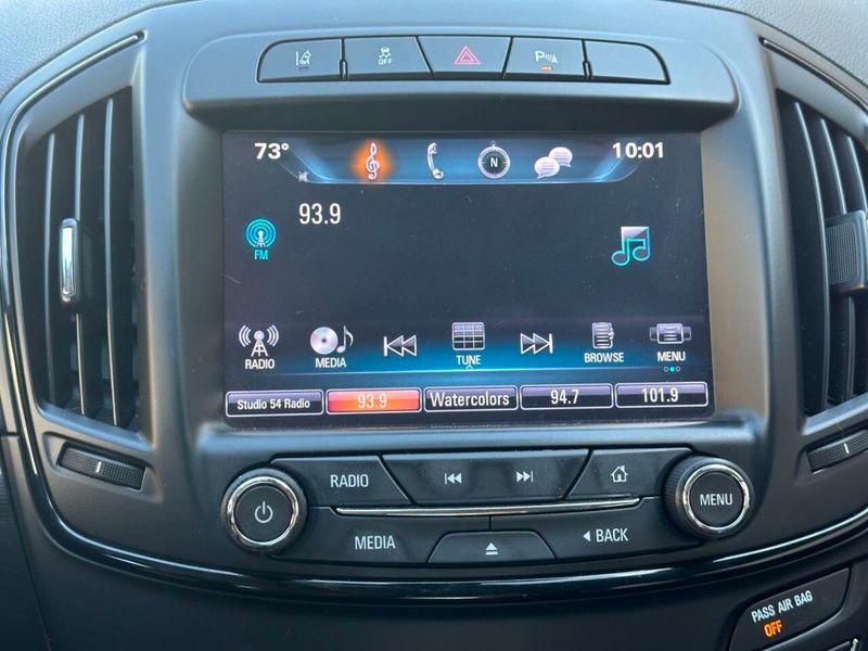 2016 Buick Regal 4dr Sedan Premium II FWD - 22883308 - 36