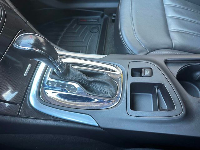 2016 Buick Regal 4dr Sedan Premium II FWD - 22883308 - 40