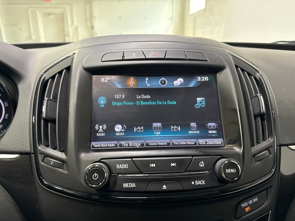 2016 Buick Regal 4dr Sedan Turbo FWD - 23069123 - 16