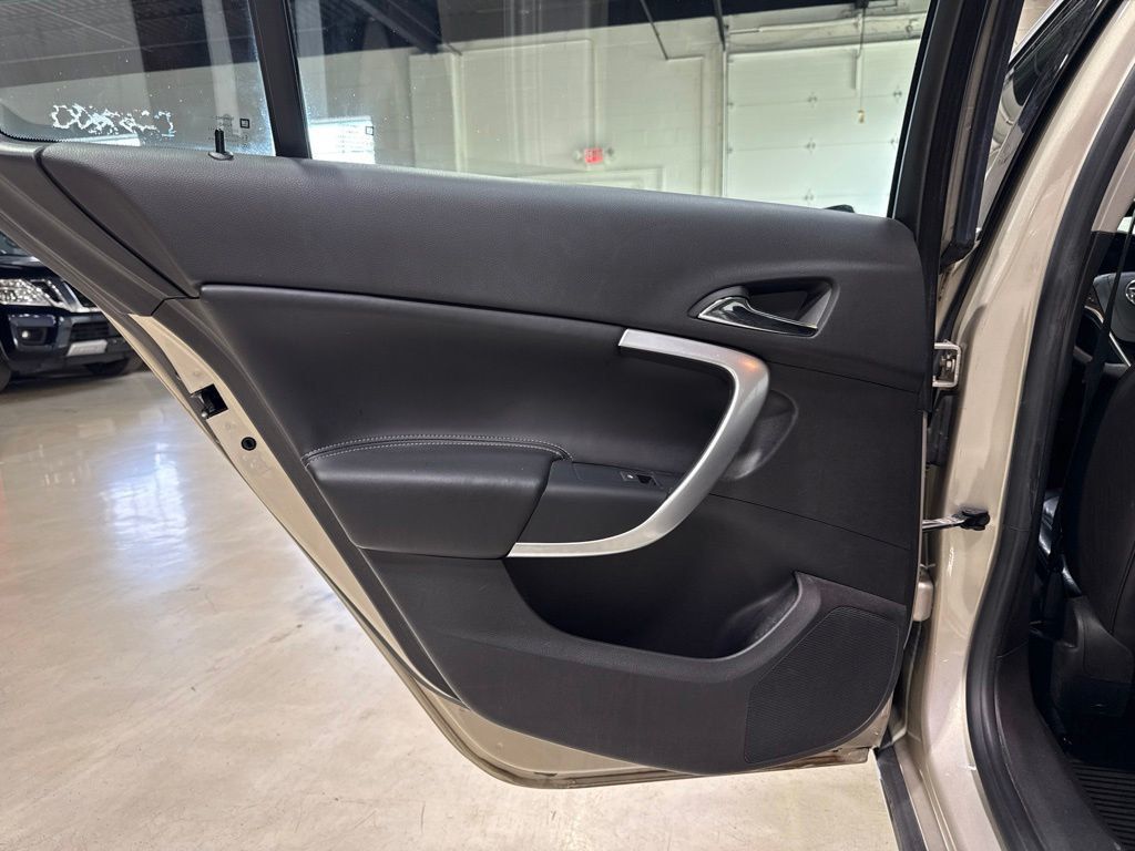 2016 Buick Regal 4dr Sedan Turbo FWD - 23069123 - 25