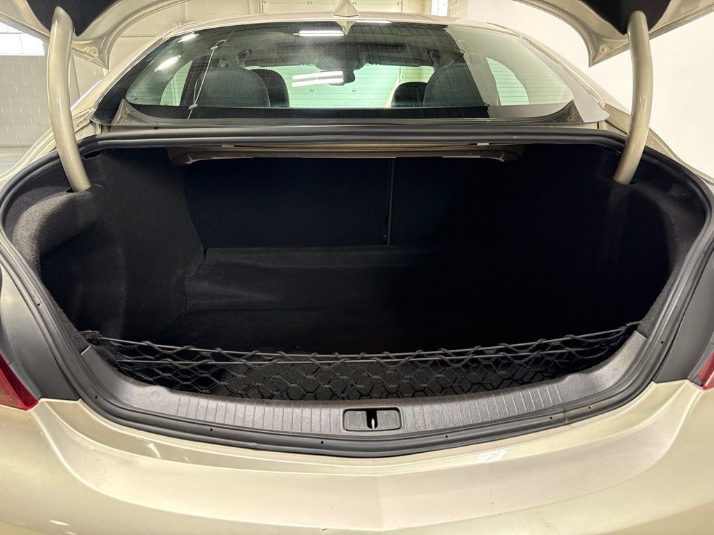 2016 Buick Regal 4dr Sedan Turbo FWD - 23069123 - 26