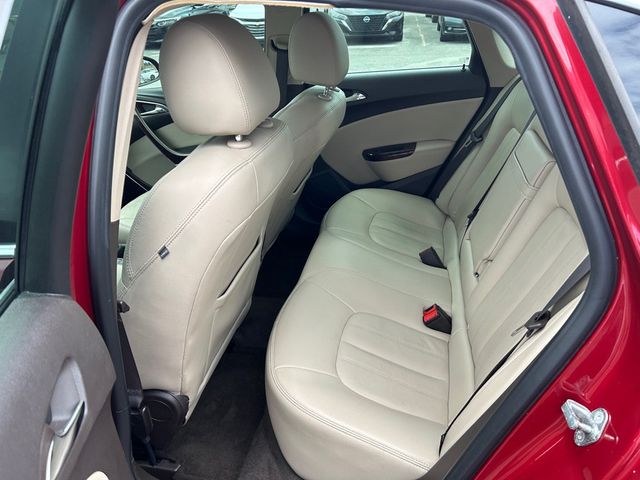 2016 Buick Verano 4dr Sedan Leather Group - 23061247 - 7
