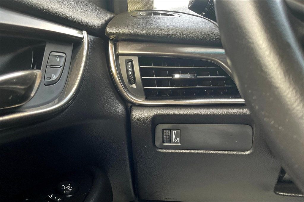 2016 Cadillac ATS 2.5L Base photo 27