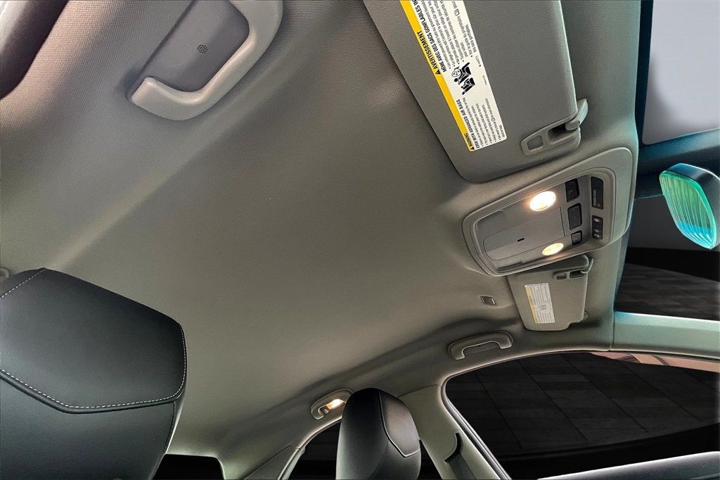 2016 Cadillac ATS 2.5L Base photo 32
