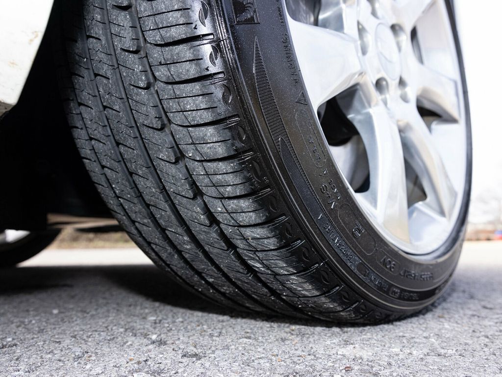 2016 Cadillac ATS Sedan Sun and Sound Package, Crystal White Tricoat, Luxury Preferred - 22976167 - 71