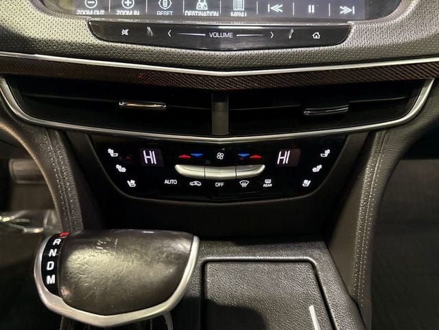 2016 Cadillac CT6 3.6L Premium Luxury - 23024173 - 17