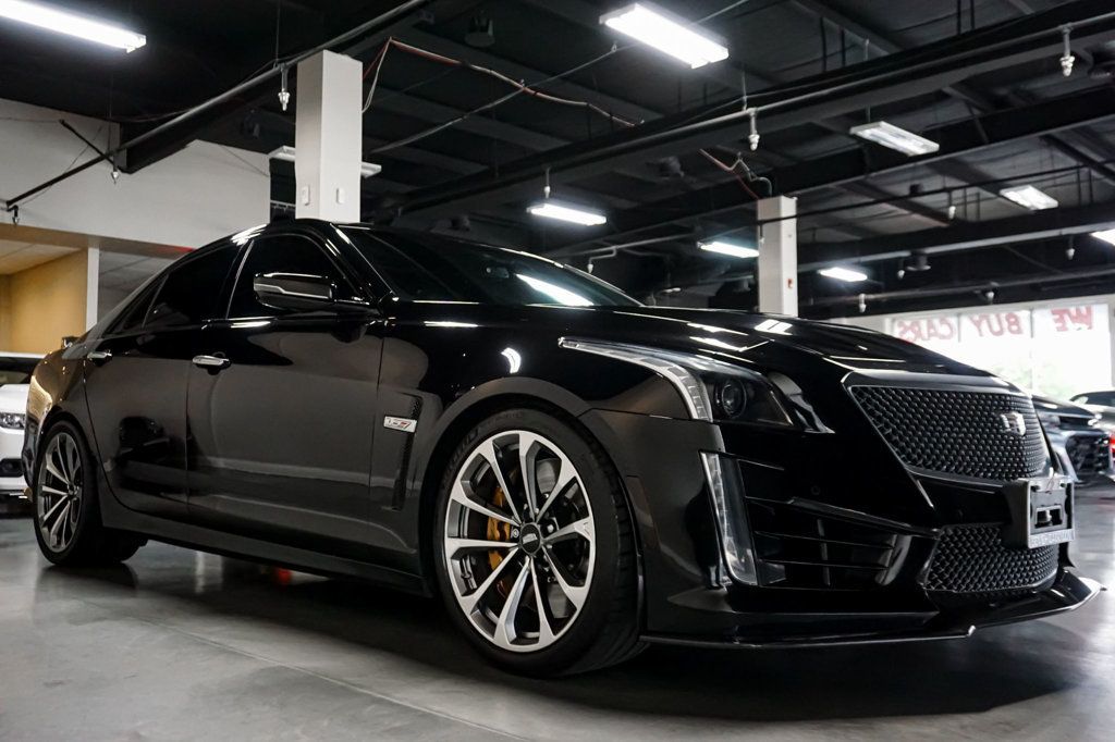 2016 Cadillac CTS-V Sedan *CTS-V* *Carbon Fiber Pack* *6.2L V8 SC* *All Stock* - 22935886 - 1