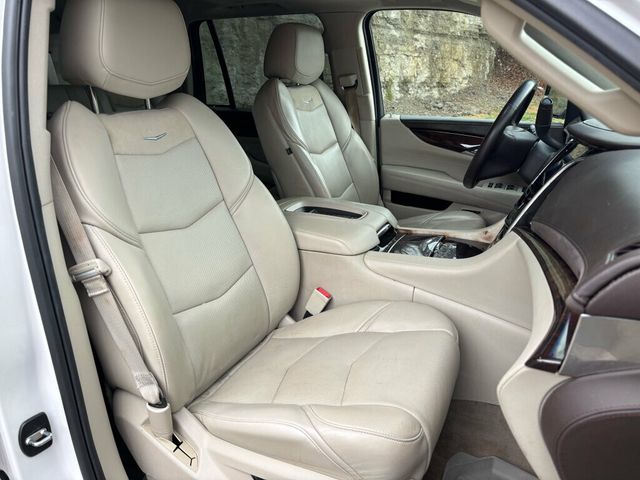2016 Cadillac Escalade 2016 CADILLAC ESCALADE LUXURY COLLECTION - 22970307 - 11