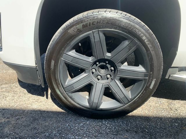 2016 Cadillac Escalade 2WD 4dr Luxury Collection - 22851651 - 17