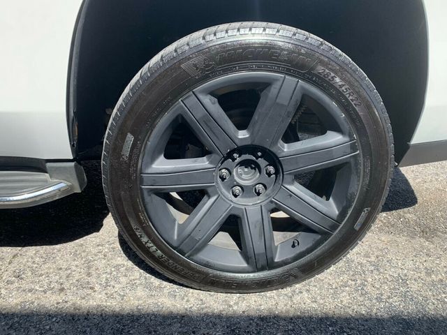 2016 Cadillac Escalade 2WD 4dr Luxury Collection - 22851651 - 19