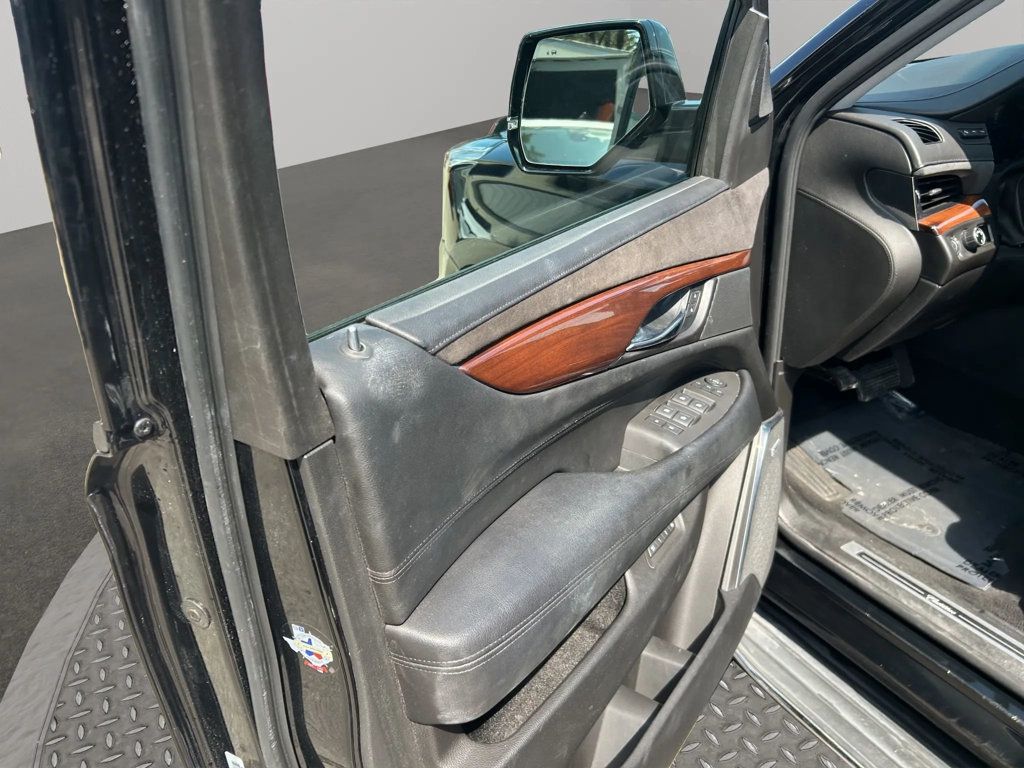 2016 Cadillac Escalade 2WD 4dr Luxury Collection - 23075205 - 18